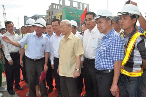 Генсек ЦК КПВ Нгуен Фу Чонг находится с рабочей поездкой в городе Дананг  - ảnh 1